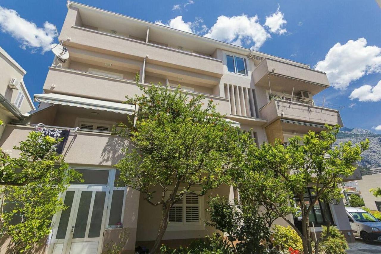 מאקרסקה Apartments Vukadin מראה חיצוני תמונה